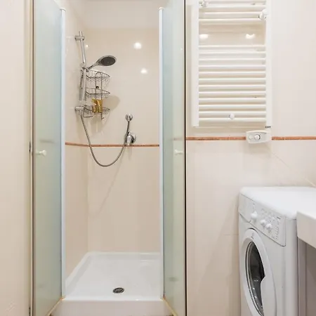 Emerald Wave - House On The With Pool アパート *