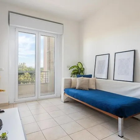 Emerald Wave - House On The With Pool * トッレ・グランデ