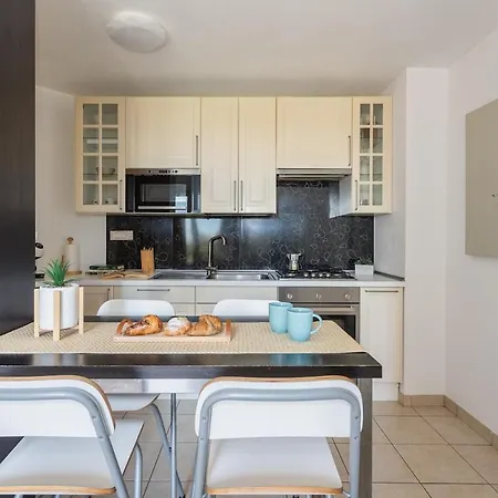 アパート Emerald Wave - House On The With Pool